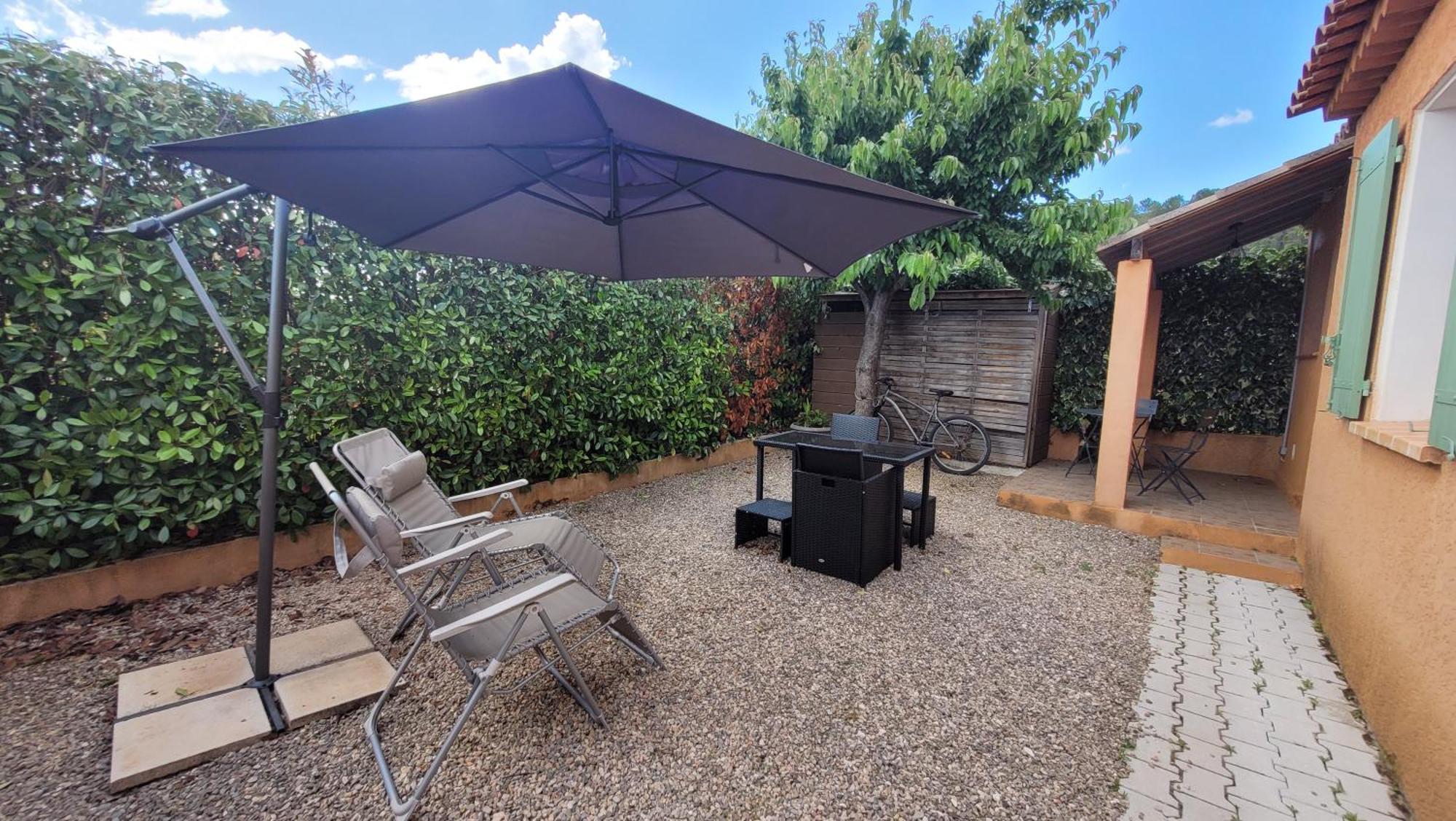 Le Petit Chez Nous Gite Climatise Jardin Pignans Exterior foto