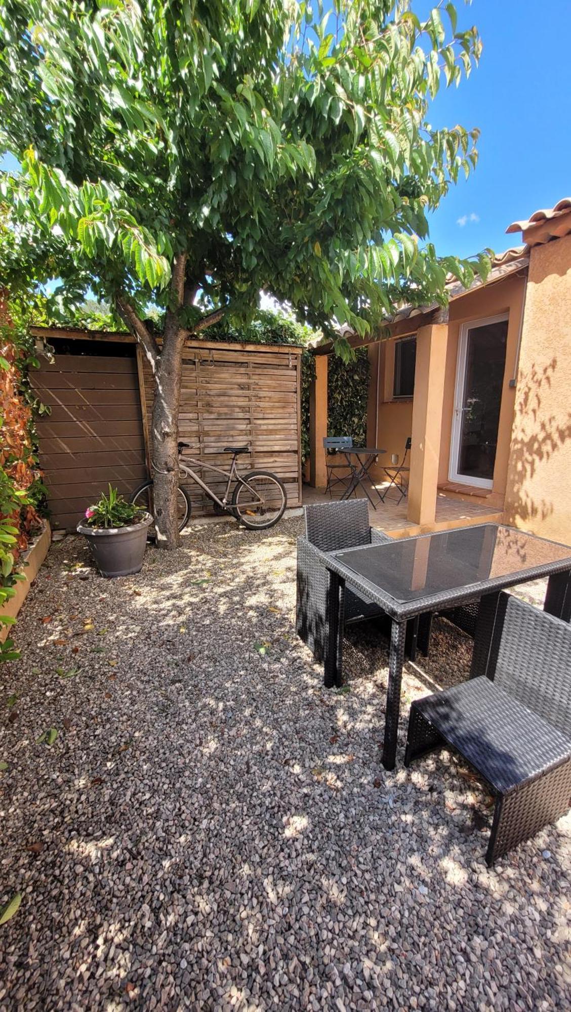 Le Petit Chez Nous Gite Climatise Jardin Pignans Exterior foto